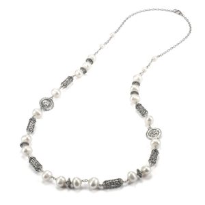 Collana donna lunga argento brunito con simboli Magna Grecia e perle Gerardo Sacco